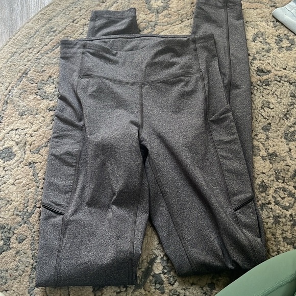 Lululemon - Picture 5 of 5